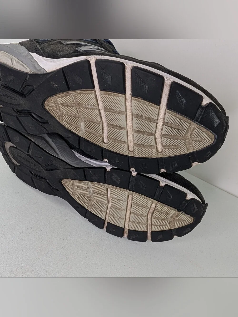 New Balance 990v5 Walking Shoes Mens Size 12 D M990NV5 Blue Gray Sneakers USA